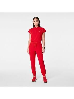 Figs Scrub Set Rafaella Top Zamora Joggers Winning Red Size Medium Petite Nurse